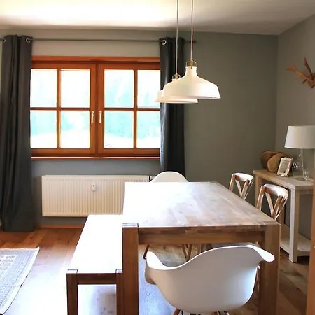 Ferienwohnung Oberammergau アパート オーバーアマーガウ